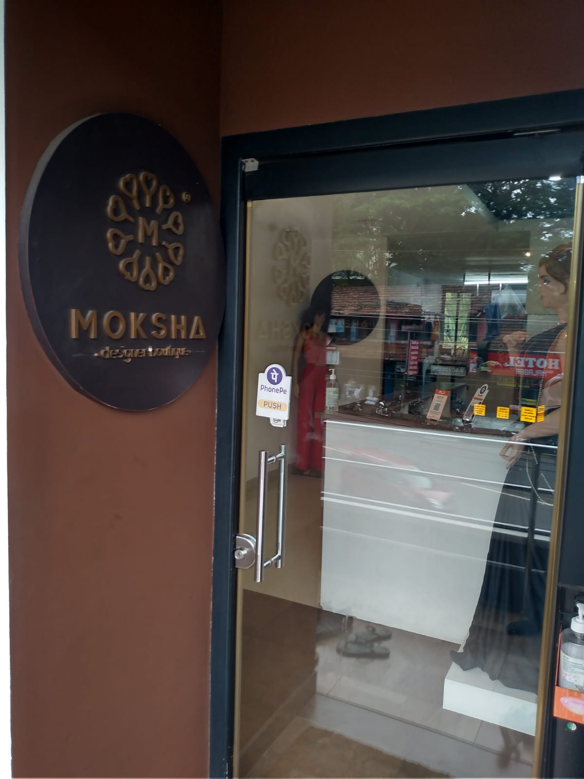 MOKSHA DESIGNER BOUTIQUE MEDICAL COLLEGE CALICUT